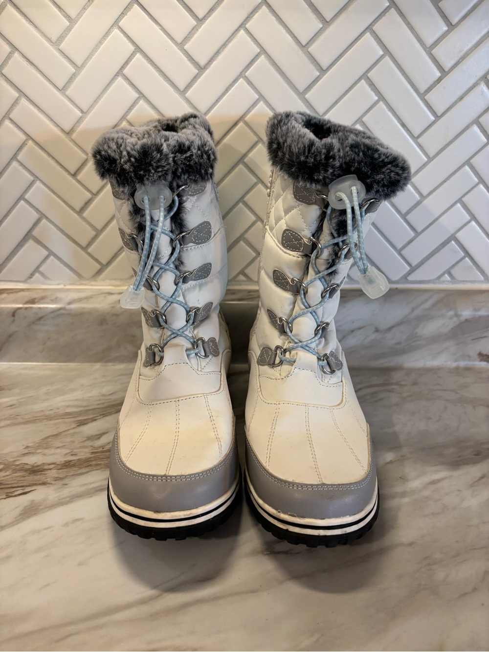Totes Winter Snow Boots with Faux Fur Trim - White/Gray